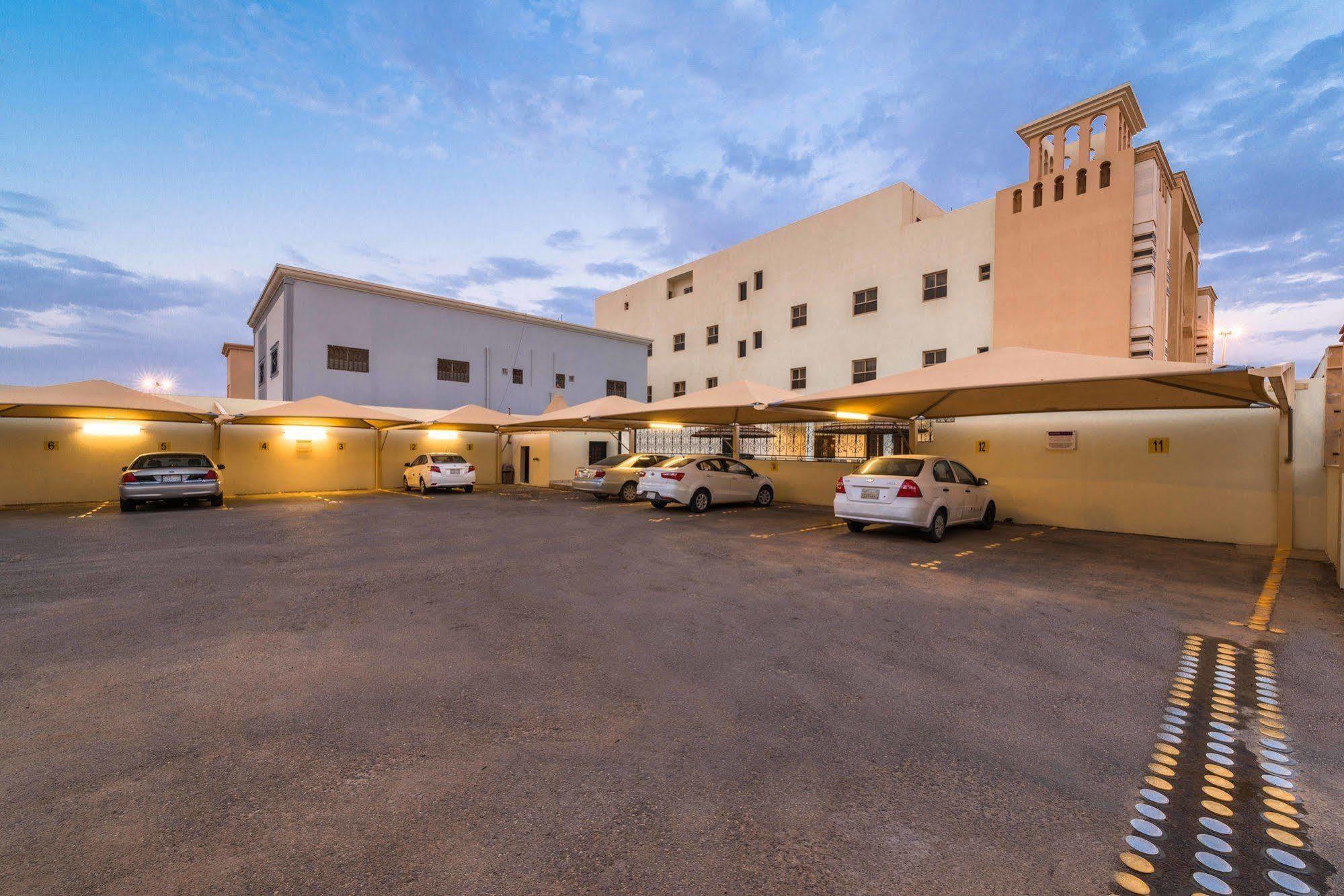 Boudl Al Fakhria Aparthotel Unaizah Exterior photo